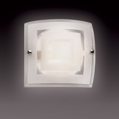 Светильник Сонекс 1201 хром Cube Светильник Сонекс 1201 хром CubeКвадратные<br>Настенно потолочный светильник Сонекс (Sonex) 1201 подходит как для установки в вертикальном положении - на стены, так и для установки в горизонтальном - на потолок. Для установки настенно потолочных светильников на натяжной потолок необходимо использовать светодиодные лампы LED, которые экономнее ламп Ильича (накаливания) в 10 раз, выделяют мало тепла и не дадут расплавиться Вашему потолку.<br><br>S освещ. до, м2: 4<br>Тип товара: Светильник настенно-потолочный<br>Скидка, %: 40<br>Тип лампы: накаливания / энергосбережения / LED-светодиодная<br>Тип цоколя: E14<br>Количество ламп: 1<br>Ширина, мм: 200<br>MAX мощность ламп, Вт: 60<br>Высота, мм: 200<br>Цвет арматуры: серебристый