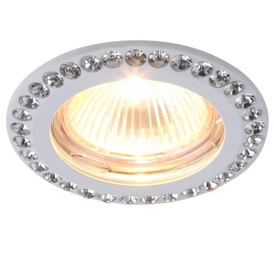 Светильник потолочный Divinare 1405/03 PL-1 Светильник потолочный Divinare 1405/03 PL-1Круглые<br>Встраиваемые светильники – популярное осветительное оборудование, которое можно использовать в качестве основного источника или в дополнение к люстре. Они позволяют создать нужную атмосферу атмосферу и привнести в интерьер уют и комфорт. Интернет-магазин «Светодом» предлагает стильный встраиваемый светильник Divinare 1405/03 PL-1. Данная модель достаточно универсальна, поэтому подойдет практически под любой интерьер. Перед покупкой не забудьте ознакомиться с техническими параметрами, чтобы узнать тип цоколя, площадь освещения и другие важные характеристики. Приобрести встраиваемый светильник Divinare 1405/03 PL-1 в нашем онлайн-магазине Вы можете либо с помощью «Корзины», либо по контактным номерам. Мы развозим заказы по Москве, Екатеринбургу и остальным российским городам.<br><br>Тип цоколя: GU5.3<br>Количество ламп: 1<br>MAX мощность ламп, Вт: 50<br>Диаметр, мм мм: 770<br>Длина, мм: 770<br>Высота, мм: 300<br>Цвет арматуры: белый
