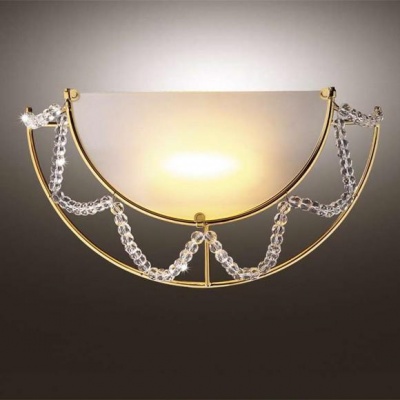 Светильник Odeon Light 1424/1W золото/хрусталь Gota Светильник Odeon Light 1424/1W золото/хрусталь GotaНакладные<br>Нарядный и яркий светильник ODEON LIGHT 1424/1W золото/хрусталь Gota всегда будет привлекать к себе внимание и радовать взгляд! Каждый его элемент гармонично сочетается с остальными, создавая великолепный образец современной классики. Белый матовый плафон испускает мягкое и комфортное для зрения освещение на расстоянии до семи квадратных метров, и благодаря изящной и богатой конструкции, светильник станет яркой деталью в вашем интерьере!<br><br>S освещ. до, м2: 6<br>Тип товара: Светильник настенный бра<br>Скидка, %: 52<br>Тип лампы: галогенная / LED-светодиодная<br>Тип цоколя: R78s<br>Количество ламп: 1<br>Ширина, мм: 330<br>MAX мощность ламп, Вт: 100<br>Высота, мм: 170<br>Цвет арматуры: золотой
