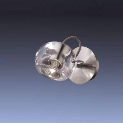 Светильник настенный Odeon light 1429/1W никель Bolla Светильник настенный Odeon light 1429/1W никель BollaОдиночные<br>Светильники-споты – это оригинальные изделия с современным дизайном. Они позволяют не ограничивать свою фантазию при выборе освещения для интерьера. Такие модели обеспечивают достаточно качественный свет. Благодаря компактным размерам Вы можете использовать несколько спотов для одного помещения. Интернет-магазин «Светодом» предлагает необычный светильник-спот Odeon light 1429/1W по привлекательной цене. Эта модель станет отличным дополнением к люстре, выполненной в том же стиле. Перед оформлением заказа изучите характеристики изделия. Купить светильник-спот Odeon light 1429/1W в нашем онлайн-магазине Вы можете либо с помощью формы на сайте, либо по указанным выше телефонам. Обратите внимание, что мы предлагаем доставку не только по Москве и Екатеринбургу, но и всем остальным российским городам.<br><br>S освещ. до, м2: 3<br>Тип товара: Светильник поворотный спот<br>Тип лампы: галогенная / LED-светодиодная<br>Тип цоколя: GU10<br>Количество ламп: 1<br>Ширина, мм: 100<br>MAX мощность ламп, Вт: 50<br>Высота, мм: 160<br>Цвет арматуры: серый