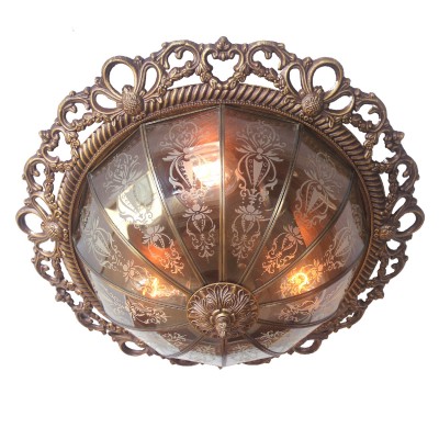Светильник Favourite 1633-3C Светильник Favourite 1633-3CПотолочные<br>Компания «Светодом» предлагает широкий ассортимент люстр от известных производителей. Представленные в нашем каталоге товары выполнены из современных материалов и обладают отличным качеством. Благодаря широкому ассортименту Вы сможете найти у нас люстру под любой интерьер. Мы предлагаем как классические варианты, так и современные модели, отличающиеся лаконичностью и простотой форм. Стильная люстра Favourite 1633-3C станет украшением любого дома. Эта модель от известного производителя не оставит равнодушным ценителей красивых и оригинальных предметов интерьера. Люстра Favourite 1633-3C обеспечит равномерное распределение света по всей комнате. При выборе обратите внимание на характеристики, позволяющие приобрести наиболее подходящую модель. Купить понравившуюся люстру по доступной цене Вы можете в интернет-магазине «Светодом». Мы предлагаем доставку не только по Москве и Екатеринбурге, но и по всей России.<br><br>Установка на натяжной потолок: Ограничено<br>S освещ. до, м2: 9<br>Крепление: Планка<br>Тип товара: Потолочный светильник<br>Тип лампы: Накаливания / энергосбережения / светодиодная<br>Тип цоколя: E27<br>Количество ламп: 3<br>MAX мощность ламп, Вт: 60<br>Размеры: W500*H215<br>Цвет арматуры: Золотой
