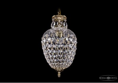 Люстра хрустальная Bohemia Ivele 1677/22/GB Люстра хрустальная Bohemia Ivele 1677/22/GBПодвесные<br>Компания «Светодом» предлагает широкий ассортимент люстр от известных производителей. Представленные в нашем каталоге товары выполнены из современных материалов и обладают отличным качеством. Благодаря широкому ассортименту Вы сможете найти у нас люстру под любой интерьер. Мы предлагаем как классические варианты, так и современные модели, отличающиеся лаконичностью и простотой форм. Стильная люстра Bohemia 1677/22/GB станет украшением любого дома. Эта модель от известного производителя не оставит равнодушным ценителей красивых и оригинальных предметов интерьера. Люстра Bohemia 1677/22/GB обеспечит равномерное распределение света по всей комнате. При выборе обратите внимание на характеристики, позволяющие приобрести наиболее подходящую модель. Купить понравившуюся люстру по доступной цене Вы можете в интернет-магазине «Светодом». Мы предлагаем доставку не только по Москве и Екатеринбурге, но и по всей России.<br><br>S освещ. до, м2: 1<br>Тип лампы: накаливания / энергосбережения / LED-светодиодная<br>Тип цоколя: E14<br>Количество ламп: 1<br>MAX мощность ламп, Вт: 60<br>Размеры: Диаметр - 22см<br>Цвет арматуры: Золотой с чернением