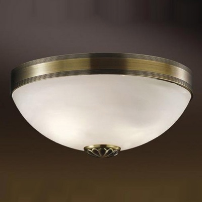 Светильник Odeon Light 1990/2C бронза Ovale Светильник Odeon Light 1990/2C бронза OvaleПотолочные<br>Созданная в Италии, люстра Ovale подойдет к интерьеру любого помещения. Она удачно впишется в спальню, создавая мягкий рассеянный свет с помощью плафона, выполненного из матового белого стекла также хорошо люстра будет смотреться в гостиной – благодаря своему классическому дизайну, она подчеркнет Ваш безупречный вкус. На кухне люстра будет не только прекрасно вписываться в интерьер, но и помогать Вам быстро чистить ее от различных загрязнений – материал, из которого она сделана, очень легко отмывается с помощью обычной воды и губки, достаточно слегка протереть плафон, и люстра вновь засверкает чистотой!<br><br>Установка на натяжной потолок: Ограничено<br>S освещ. до, м2: 8<br>Крепление: Планка<br>Тип товара: Люстра<br>Тип лампы: накаливания / энергосбережения / LED-светодиодная<br>Тип цоколя: E27<br>Количество ламп: 2<br>MAX мощность ламп, Вт: 60<br>Диаметр, мм мм: 310<br>Высота, мм: 140<br>Цвет арматуры: бронзовый