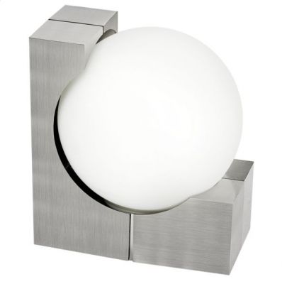Eglo OHIO 89314 светильник уличный Eglo OHIO 89314 светильник уличныйНастенные<br>Обеспечение качественного уличного освещения – важная задача для владельцев коттеджей. Компания «Светодом» предлагает современные светильники, которые порадуют Вас отличным исполнением. В нашем каталоге представлена продукция известных производителей, пользующихся популярностью благодаря высокому качеству выпускаемых товаров. Уличный светильник Eglo 89314 не просто обеспечит качественное освещение, но и станет украшением Вашего участка. Модель выполнена из современных материалов и имеет влагозащитный корпус, благодаря которому ей не страшны осадки. Купить уличный светильник Eglo 89314, представленный в нашем каталоге, можно с помощью онлайн-формы для заказа. Чтобы задать имеющиеся вопросы, звоните нам по указанным телефонам. Мы доставим Ваш заказ не только в Москву и Екатеринбург, но и другие города.<br><br>Тип цоколя: E27<br>Количество ламп: 1<br>MAX мощность ламп, Вт: 60<br>Длина, мм: 190<br>Расстояние от стены, мм: 235<br>Высота, мм: 215<br>Оттенок (цвет): белый<br>Цвет арматуры: серебристый<br>Общая мощность, Вт: 2