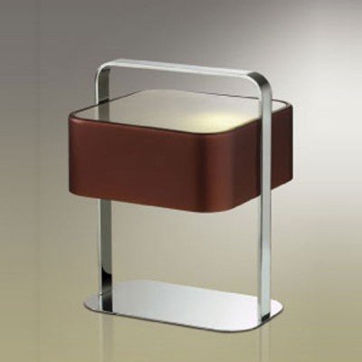 Настольная лампа Odeon light 2048/1T Turon хром/коричневый Настольная лампа Odeon light 2048/1T Turon хром/коричневыйХай тек<br>Настольная лампа – это не просто источник дополнительного освещения, но и оригинальный элемент декора. Его можно установить в спальне, гостиной, кабинете и других комнатах. Интернет-магазин «Светодом» предлагает настольные лампы разных стилей по доступным ценам. Благодаря большому ассортименту Вы обязательно найдете в нашем каталоге именно ту модель, которую искали. Настольная лампа Odeon light 2048/1T – прекрасный вариант для завершения интерьера. Ее можно включить одновременно с люстрой для более яркого освещения или без нее для создания уютной атмосферы, настраивающей на отдых. Купить настольную лампу Odeon light 2048/1T Вы можете с помощью виртуальной «Корзины» или по контактным номерам, указанным на сайте.<br><br>S освещ. до, м2: 6<br>Тип лампы: накаливания / энергосбережения / LED-светодиодная<br>Тип цоколя: E27<br>Количество ламп: 1<br>Ширина, мм: 250<br>MAX мощность ламп, Вт: 100<br>Длина, мм: 270<br>Высота, мм: 340<br>Цвет арматуры: серебристый