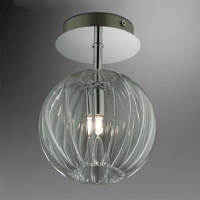 Светильник Odeon Light 2050/1C Sfero хром Светильник Odeon Light 2050/1C Sfero хромПотолочные<br>Сферическая форма интересно стилизованного плафона потолочной люстры Odeon Light 2050/1С делает всё итальянское изделие особенно притягательным. Общая композиция несёт в себе определённую космическую лёгкость и воздушность, что украсит и дополнит любой интерьер. Строгое металлическое основание крепления потолочной люстры Odeon Light 2050/1С придаёт ей визуальную грацию тандема элементов и деталей. Дизайнерский выбор в пользу серебристого цветового насыщения указывает на модный стиль модерн, который воплощает в себе необходимые веяния времени и актуальности декорирования интерьера. Насладитесь действительно современным светом в уникальном сферическом концепте!<br><br>Установка на натяжной потолок: Ограничено<br>S освещ. до, м2: 2<br>Крепление: Планка<br>Тип товара: Люстра<br>Тип лампы: галогенная / LED-светодиодная<br>Тип цоколя: G9<br>Количество ламп: 1<br>MAX мощность ламп, Вт: 40<br>Диаметр, мм мм: 160<br>Высота, мм: 230<br>Цвет арматуры: серебристый
