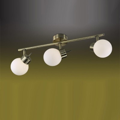 Светильник Odeon light 2071/3W Sofit бронза Светильник Odeon light 2071/3W Sofit бронзаТройные<br>Светильники-споты – это оригинальные изделия с современным дизайном. Они позволяют не ограничивать свою фантазию при выборе освещения для интерьера. Такие модели обеспечивают достаточно качественный свет. Благодаря компактным размерам Вы можете использовать несколько спотов для одного помещения. Интернет-магазин «Светодом» предлагает необычный светильник-спот Odeon light 2071/3W по привлекательной цене. Эта модель станет отличным дополнением к люстре, выполненной в том же стиле. Перед оформлением заказа изучите характеристики изделия. Купить светильник-спот Odeon light 2071/3W в нашем онлайн-магазине Вы можете либо с помощью формы на сайте, либо по указанным выше телефонам. Обратите внимание, что у нас склады не только в Москве и Екатеринбурге, но и других городах России.<br><br>S освещ. до, м2: 8<br>Тип лампы: галогенная / LED-светодиодная<br>Тип цоколя: G9<br>Количество ламп: 3<br>Ширина, мм: 100<br>MAX мощность ламп, Вт: 40<br>Длина, мм: 490<br>Расстояние от стены, мм: 200<br>Цвет арматуры: бронзовый