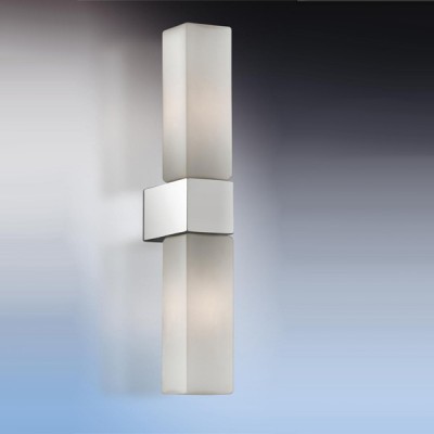 Светильник Odeon Light 2136/2W Wass хром IP44 Светильник Odeon Light 2136/2W Wass хром IP44Модерн<br>Используются силиконовые уплотнители для защиты от воды.<br>Допускается установка светильника в горизонтальном и вертикальном положении.<br><br>S освещ. до, м2: 5<br>Тип лампы: галогенная / LED-светодиодная<br>Тип цоколя: G9<br>Количество ламп: 2<br>Ширина, мм: 40<br>MAX мощность ламп, Вт: 40<br>Расстояние от стены, мм: 70<br>Высота, мм: 280<br>Оттенок (цвет): белый<br>Цвет арматуры: серебристый