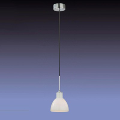 Светильник Odeon light 2164/1 Tio хром/белый Светильник Odeon light 2164/1 Tio хром/белыйОдиночные<br>Подвесной светильник – это универсальный вариант, подходящий для любой комнаты. Сегодня производители предлагают огромный выбор таких моделей по самым разным ценам. В каталоге интернет-магазина «Светодом» мы собрали большое количество интересных и оригинальных светильников по выгодной стоимости. Вы можете приобрести их в Москве, Екатеринбурге и любом другом городе России. Подвесной светильник Odeon light 2164/1 сразу же привлечет внимание Ваших гостей благодаря стильному исполнению. Благородный дизайн позволит использовать эту модель практически в любом интерьере. Она обеспечит достаточно света и при этом легко монтируется. Чтобы купить подвесной светильник Odeon light 2164/1 , воспользуйтесь формой на нашем сайте или позвоните менеджерам интернет-магазина.<br><br>S освещ. до, м2: 4<br>Тип лампы: накаливания / энергосбережения / LED-светодиодная<br>Тип цоколя: E14<br>Количество ламп: 1<br>MAX мощность ламп, Вт: 60<br>Диаметр, мм мм: 115<br>Высота, мм: 250-1100<br>Цвет арматуры: белый
