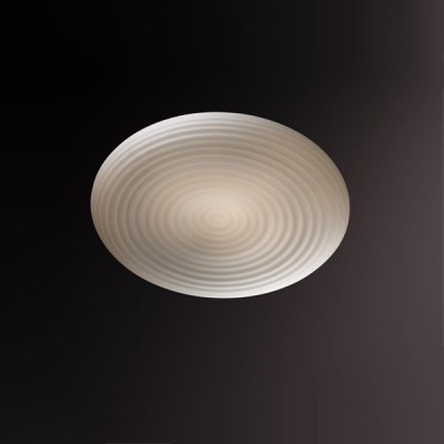 Светильник Odeon Light 2178/1C Clod белый IP44 Светильник Odeon Light 2178/1C Clod белый IP44Круглые<br>Настенно потолочный светильник Odeon light (Оодеон лайт) 2178/1C CLOD белый IP44 подходит как для установки в вертикальном положении - на стены, так и для установки в горизонтальном - на потолок. Для установки настенно потолочных светильников на натяжной потолок необходимо использовать светодиодные лампы LED, которые экономнее ламп Ильича (накаливания) в 10 раз, выделяют мало тепла и не дадут расплавиться Вашему потолку.<br><br>S освещ. до, м2: 4<br>Тип лампы: накаливания / энергосбережения / LED-светодиодная<br>Тип цоколя: E27<br>Количество ламп: 1<br>MAX мощность ламп, Вт: 60<br>Диаметр, мм мм: 230<br>Расстояние от стены, мм: 105<br>Оттенок (цвет): белый<br>Цвет арматуры: серебристый