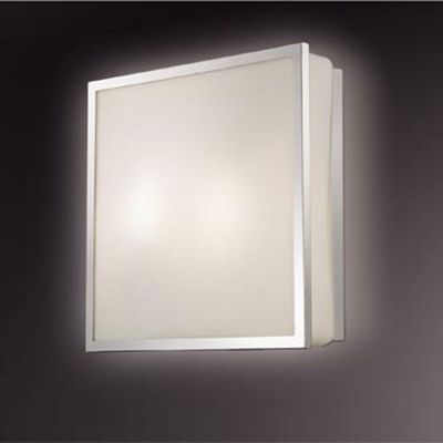 Светильник Odeon light 2537/1C Светильник Odeon light 2537/1CКвадратные<br>Стильный настенно-потолочный светильник Odeon light 2537/1C привлекает к себе внимание! «Строгая» квадратная форма, отсутствие декоративных элементов, «металлические» оттенки арматуры и галогенная лампа в качестве источника света, являются несомненными атрибутами стиля «хай-тек» в интерьере. Площадь освещения составляет 2 кв.м., поэтому наиболее оптимальным будет использование светильника в качестве подсветки определенной «зоны» комнаты. Рекомендуем Вам<br><br>S освещ. до, м2: 2<br>Тип лампы: галогенная / LED-светодиодная<br>Тип цоколя: G9<br>Количество ламп: 1<br>MAX мощность ламп, Вт: 40<br>Цвет арматуры: серебристый