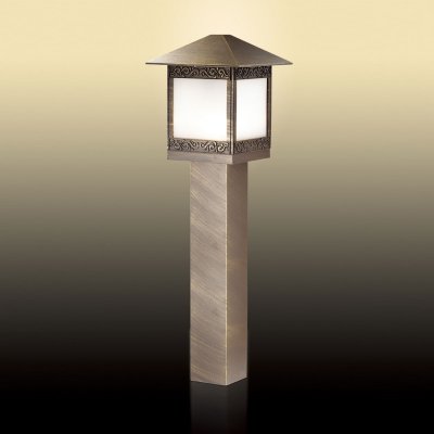 Светильник уличный Odeon light 2644/1A Светильник уличный Odeon light 2644/1AОдиночные столбы<br>Обеспечение качественного уличного освещения – важная задача для владельцев коттеджей. Компания «Светодом» предлагает современные светильники, которые порадуют Вас отличным исполнением. В нашем каталоге представлена продукция известных производителей, пользующихся популярностью благодаря высокому качеству выпускаемых товаров. Уличный светильник Odeon light 2644/1A не просто обеспечит качественное освещение, но и станет украшением Вашего участка. Модель выполнена из современных материалов и имеет влагозащитный корпус, благодаря которому ей не страшны осадки. Купить уличный светильник Odeon light 2644/1A , представленный в нашем каталоге, можно с помощью онлайн-формы для заказа. Чтобы задать имеющиеся вопросы, звоните нам по указанным телефонам. Мы доставим Ваш заказ не только в Москву и Екатеринбург, но и другие города.<br><br>S освещ. до, м2: до 4<br>Тип цоколя: E27<br>Количество ламп: 1<br>Ширина, мм: 226<br>MAX мощность ламп, Вт: 60<br>Высота, мм: 800<br>Цвет арматуры: коричневый