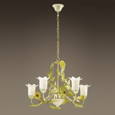 Люстра Odeon light 2651/5 Люстра Odeon light 2651/5Подвесные<br>Компания «Светодом» предлагает широкий ассортимент люстр от известных производителей. Представленные в нашем каталоге товары выполнены из современных материалов и обладают отличным качеством. Благодаря широкому ассортименту Вы сможете найти у нас люстру под любой интерьер. Мы предлагаем как классические варианты, так и современные модели, отличающиеся лаконичностью и простотой форм. <br>Стильная люстра Odeon light 2651/5 станет украшением любого дома. Эта модель от известного производителя не оставит равнодушным ценителей красивых и оригинальных предметов интерьера. Люстра Odeon light 2651/5 обеспечит равномерное распределение света по всей комнате. При выборе обратите внимание на характеристики, позволяющие приобрести наиболее подходящую модель. <br>Купить понравившуюся люстру по доступной цене Вы можете в интернет-магазине «Светодом».<br><br>Установка на натяжной потолок: Да<br>S освещ. до, м2: 14<br>Крепление: Крюк<br>Тип цоколя: E14<br>Количество ламп: 5<br>MAX мощность ламп, Вт: 40<br>Диаметр, мм мм: 640<br>Высота, мм: 460<br>Оттенок (цвет): светл.зеленый<br>Цвет арматуры: бежевый