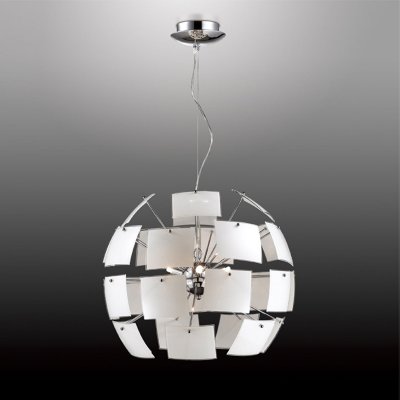Люстра Odeon light 2655/6 Люстра Odeon light 2655/6Подвесные<br>Истинные ценители практичности освещения отдают предпочтение изделиям в формате хай-тек. А почему бы и нет? К примеру, подвесная люстра Odeon light 2655/6 привнесёт в интерьер стильный минимализм и максимальное сияние. Не этого ли требует современный интерьер? В представленном светильнике нет ничего лишнего. Округлая форма подвесной люстры Odeon light 2655/6 создана из нескольких белоснежных квадратов, которые не перекрывают свет. Шесть источников сияния способны обогатить необходимыми лучами любое интерьерное пространство. При этом все детали светильника созданы из современных материалов по новейшим технологиям. Простая геометрия, выверенный минимализм и стильный дизайн делают подвесную люстру Odeon light 2655/6 универсальной для каждого интерьера.<br><br>Установка на натяжной потолок: Да<br>S освещ. до, м2: 16<br>Крепление: Планка<br>Тип цоколя: G9<br>Количество ламп: 6<br>MAX мощность ламп, Вт: 40<br>Диаметр, мм мм: 500<br>Высота, мм: 2000<br>Оттенок (цвет): белый<br>Цвет арматуры: серебристый