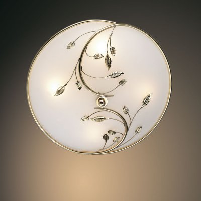 Настенно-потолочный светильник odeon light 2728/4C REGANA Настенно-потолочный светильник odeon light 2728/4C REGANAКруглые<br>Настенно-потолочные светильники – это универсальные осветительные варианты, которые подходят для вертикального и горизонтального монтажа. В интернет-магазине «Светодом» Вы можете приобрести подобные модели по выгодной стоимости. В нашем каталоге представлены как бюджетные варианты, так и эксклюзивные изделия от производителей, которые уже давно заслужили доверие дизайнеров и простых покупателей. Настенно-потолочный светильник Odeon light 2728/4C станет прекрасным дополнением к основному освещению. Благодаря качественному исполнению и применению современных технологий при производстве эта модель будет радовать Вас своим привлекательным внешним видом долгое время. Приобрести настенно-потолочный светильник Odeon light 2728/4C можно, находясь в любой точке России. Компания «Светодом» осуществляет доставку заказов не только по Москве и Екатеринбургу, но и в остальные города.<br><br>S освещ. до, м2: 10<br>Тип товара: Светильник настенно-потолочный<br>Скидка, %: 41<br>Тип лампы: накаливания / энергосбережения / LED-светодиодная<br>Тип цоколя: E14<br>Количество ламп: 4<br>MAX мощность ламп, Вт: 40<br>Диаметр, мм мм: 430<br>Высота, мм: 165<br>Цвет арматуры: золотой