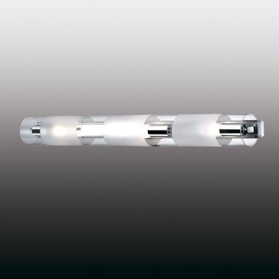 Настенный светильник odeon light 2743/3W LEMO Настенный светильник odeon light 2743/3W LEMOХай-тек<br><br><br>S освещ. до, м2: 8<br>Тип лампы: накаливания / энергосбережения / LED-светодиодная<br>Тип цоколя: E14<br>Цвет арматуры: серебристый<br>Количество ламп: 3<br>Ширина, мм: 720<br>Расстояние от стены, мм: 95<br>Высота, мм: 80<br>MAX мощность ламп, Вт: 40
