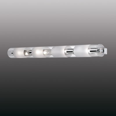 Настенный светильник odeon light 2743/4W LEMO Настенный светильник odeon light 2743/4W LEMOХай-тек<br><br><br>S освещ. до, м2: 10<br>Тип лампы: накаливания / энергосбережения / LED-светодиодная<br>Тип цоколя: E14<br>Количество ламп: 4<br>Ширина, мм: 980<br>MAX мощность ламп, Вт: 40<br>Расстояние от стены, мм: 95<br>Высота, мм: 80<br>Цвет арматуры: серебристый