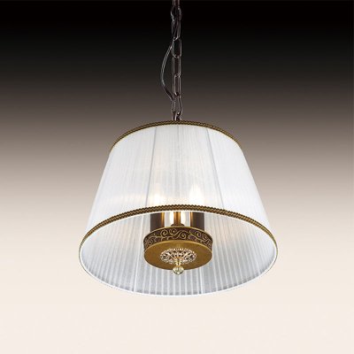 Люстра подвесная odeon light 2771/3A MEISA Люстра подвесная odeon light 2771/3A MEISAПодвесные<br>Компания «Светодом» предлагает широкий ассортимент люстр от известных производителей. Представленные в нашем каталоге товары выполнены из современных материалов и обладают отличным качеством. Благодаря широкому ассортименту Вы сможете найти у нас люстру под любой интерьер. Мы предлагаем как классические варианты, так и современные модели, отличающиеся лаконичностью и простотой форм. Стильная люстра Odeon light 2771/3A станет украшением любого дома. Эта модель от известного производителя не оставит равнодушным ценителей красивых и оригинальных предметов интерьера. Люстра Odeon light 2771/3A обеспечит равномерное распределение света по всей комнате. При выборе обратите внимание на характеристики, позволяющие приобрести наиболее подходящую модель. Купить понравившуюся люстру по доступной цене Вы можете в интернет-магазине «Светодом».<br><br>Установка на натяжной потолок: Да<br>S освещ. до, м2: 8<br>Крепление: Планка<br>Тип лампы: накаливания / энергосбережения / LED-светодиодная<br>Тип цоколя: E14<br>Количество ламп: 3<br>MAX мощность ламп, Вт: 40<br>Диаметр, мм мм: 420<br>Высота, мм: 320<br>Цвет арматуры: коричневый