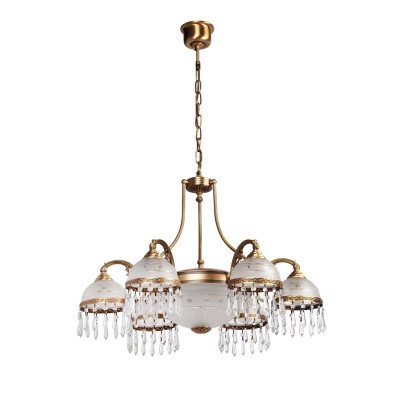 Люстра Mw light 295010508 Ангел Люстра Mw light 295010508 АнгелПодвесные<br>Описание модели 295010508: Люстра из коллекции «Ангел» действительно напоминает крылатого небожителя: настолько воздушно и легко она смотрится благодаря дизайну и цветовой гамме. Четкие строгие линии основания из благородного сплава – латуни – смягчаются плавным изгибом плафонов в форме античных чаш. Выполненные из матового стекла, они окаймляются резным узором в тон основанию и обильно украшены хрустальными подвесами. Подобный декор придает светильнику дополнительную легкость: кажется, что с дуновением ветерка прозрачные капли заиграют, и зазвучит приятная мелодия. Классический интерьер бесспорно выиграет, если его украсит эта по-ангельски очаровательная люстра. Рекомендуемая площадь освещения порядка 24 кв.м.<br><br>Установка на натяжной потолок: Да<br>S освещ. до, м2: 24<br>Крепление: Крюк<br>Тип лампы: накаливания / энергосбережения / LED-светодиодная<br>Тип цоколя: E27<br>Цвет арматуры: латунь<br>Количество ламп: 8<br>Диаметр, мм мм: 760<br>Длина цепи/провода, мм: 350<br>Высота, мм: 1000<br>MAX мощность ламп, Вт: 60<br>Общая мощность, Вт: 480