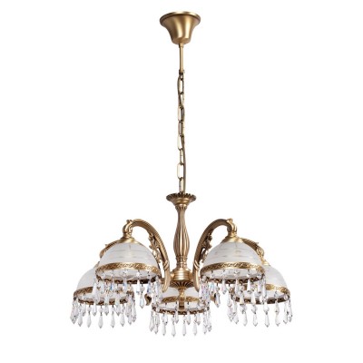 Люстра Mw light 295016405 Ангел Люстра Mw light 295016405 АнгелПодвесные<br>Описание модели 295016405: Образец безупречности форм, декора и цветового решения – это, несомненно, люстра из коллекции «Ангел». Её парадный, торжественный стиль невозможно оставить без внимания: царски изогнутые рожки венчаются плафонами, направленными вниз в виде античных чаш. Выполненные из матового стекла и декорированные металлической каймой из латуни с орнаментальным рисунком, они гармонично сочетаются с основанием из латуни, благодаря чему создается аристократичный, солидный дуэт, способный при этом, освежить и оживить обстановку. Особый шик этой модели придают крупные ромбовидные хрустальные подвески, выполненные из хрусталя высочайшего качества, что еще раз подчеркивает подлинную роскошь этой люстры. Рекомендуемая площадь освещения порядка 15 кв.м.<br><br>Установка на натяжной потолок: Да<br>S освещ. до, м2: 15<br>Крепление: Крюк<br>Тип лампы: накаливания / энергосбережения / LED-светодиодная<br>Тип цоколя: E27<br>Количество ламп: 5<br>MAX мощность ламп, Вт: 60<br>Диаметр, мм мм: 560<br>Высота, мм: 800<br>Цвет арматуры: латунь<br>Общая мощность, Вт: 300