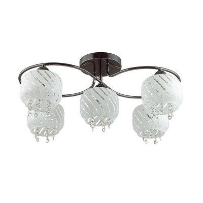 Люстра потолочная Lumion 3078/5C GRANDINA Люстра потолочная Lumion 3078/5C GRANDINAПотолочные<br>Люстра потолочная 3078/5C серии Grandina оформлена в современном стиле. Люстра состоит из глянцевых белых плафонов из стекла с рисунком в полоску, щедро украшенных подвесками из хрусталя, и оригинальной арматуры популярного глянцевого черного цвета. Данная модель обладает сдерджанной экстравагантностью,что и привлекает внимание в первую очередь. Цоколь E14. Мощность 5x60W. Нет ламп в комплекте.<br><br>Установка на натяжной потолок: Да<br>S освещ. до, м2: 15<br>Крепление: Потолочное<br>Тип лампы: накаливания / энергосбережения / LED-светодиодная<br>Тип цоколя: E14<br>Количество ламп: 5<br>Ширина, мм: 360<br>MAX мощность ламп, Вт: 60<br>Диаметр, мм мм: 560<br>Длина, мм: 560<br>Высота, мм: 230<br>Цвет арматуры: черный