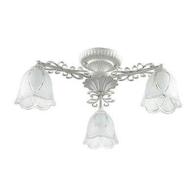 Люстра потолочная Lumion 3120/3C BARBARA Люстра потолочная Lumion 3120/3C BARBARAПотолочные<br>Люстра потолочная 3120/3C серии Barbara оформлена в классическом стиле. Люстра состоит из стеклянных плафонов и арматуры белого с золотой патиной цвета, украшенной декоративными металлическими элементами, которые придают данной модели удивительную изысканность. Цоколь E14. Мощность 3x60W. Нет ламп в комплекте.<br><br>Установка на натяжной потолок: Да<br>S освещ. до, м2: 9<br>Крепление: Потолочное<br>Тип лампы: накаливания / энергосбережения / LED-светодиодная<br>Тип цоколя: E14<br>Цвет арматуры: белый<br>Количество ламп: 3<br>Ширина, мм: 600<br>Диаметр, мм мм: 600<br>Длина, мм: 600<br>Высота, мм: 240<br>MAX мощность ламп, Вт: 60