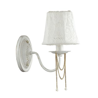 Настенный светильник бра Lumion 3200/1W BASILIA Настенный светильник бра Lumion 3200/1W BASILIAКлассика<br>Что нам известно о данной модели: Бра 3200/1W серии Basilia оформлена в классическом стиле. Светильник состоит из абажуров из органзы и белой с золотой патиной арматуры, украшенной декоративными цепочками с нежными жемчужными бусинками. Данная модель украсит Ваш дом, привнеся в него немного мягкой классики. Цоколь E14. Мощность 1x40W. Нет ламп в комплекте.<br><br>Крепление: Настенное<br>Тип лампы: накаливания / энергосбережения / LED-светодиодная<br>Тип цоколя: E14<br>Количество ламп: 1<br>Ширина, мм: 150<br>MAX мощность ламп, Вт: 40<br>Диаметр, мм мм: 250<br>Длина, мм: 250<br>Высота, мм: 300<br>Цвет арматуры: белый с патиной