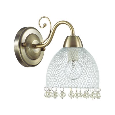 Настенный светильник бра Lumion 3269/1W AGNESSA Настенный светильник бра Lumion 3269/1W AGNESSAКлассика<br>Новинка 2016 года! Настенный светильник бра 3269/1W серии Agnessa оформлена в классическом стиле. Светильник состоит из металлического сетчатого абажура с нежными жемчужными подвесками и арматуры классического бронзового цвета. Витиеватые изгибы арматуры и изящность плафонов с первого взгляда приковывают к себе внимание. Цоколь E14. Мощность 1x60W. Нет ламп в комплекте.<br><br>Крепление: Настенное<br>Тип лампы: накаливания / энергосбережения / LED-светодиодная<br>Тип цоколя: E14<br>Количество ламп: 1<br>Ширина, мм: 130<br>MAX мощность ламп, Вт: 60<br>Диаметр, мм мм: 220<br>Длина, мм: 220<br>Высота, мм: 220<br>Цвет арматуры: бронзовый