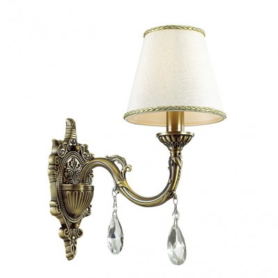 Odeon light LUIZA 3417/1W Светильник настенный бра Odeon light LUIZA 3417/1W Светильник настенный браКлассические<br><br><br>Тип лампы: Накаливания / энергосбережения / светодиодная1<br>Тип цоколя: E14<br>Количество ламп: 1<br>Ширина, мм: 160<br>MAX мощность ламп, Вт: 40<br>Расстояние от стены, мм: 300<br>Высота, мм: 360