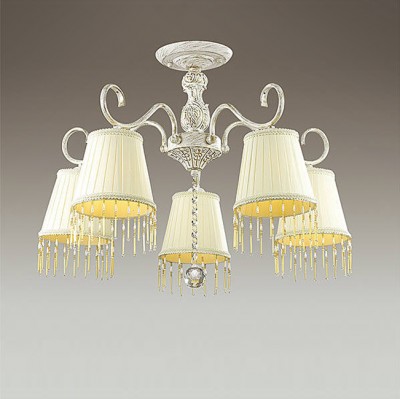 Светильник Lumion 3421/5C Светильник Lumion 3421/5CПотолочные<br>Компания «Светодом» предлагает широкий ассортимент люстр от известных производителей. Представленные в нашем каталоге товары выполнены из современных материалов и обладают отличным качеством. Благодаря широкому ассортименту Вы сможете найти у нас люстру под любой интерьер. Мы предлагаем как классические варианты, так и современные модели, отличающиеся лаконичностью и простотой форм. Стильная люстра Lumion 3421/5C станет украшением любого дома. Эта модель от известного производителя не оставит равнодушным ценителей красивых и оригинальных предметов интерьера. Люстра Lumion 3421/5C обеспечит равномерное распределение света по всей комнате. При выборе обратите внимание на характеристики, позволяющие приобрести наиболее подходящую модель. Купить понравившуюся люстру по доступной цене Вы можете в интернет-магазине «Светодом».<br><br>S освещ. до, м2: 10<br>Крепление: Потолочное<br>Тип лампы: Накаливания / энергосбережения / светодиодная<br>Тип цоколя: E14<br>Количество ламп: 5<br>MAX мощность ламп, Вт: 40<br>Диаметр, мм мм: 620<br>Высота, мм: 430