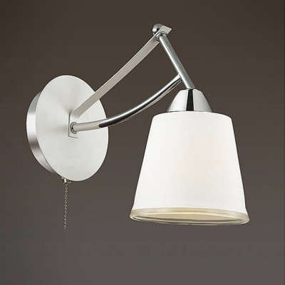 Светильник Lumion 3449/1W Светильник Lumion 3449/1WСовременные<br>Стильная и актуальная серия Hadrinna с ориниальной формой основания и рожков в хроме идеально впишется в современный интерьер. Благодаря белым стеклянным матовым плафонам светильник будет обеспечивать мягкий, комфортный рассеянный свет.<br><br>Крепление: Настенное<br>Тип лампы: Накаливания / энергосбережения / светодиодная<br>Тип цоколя: E14<br>Количество ламп: 1<br>Ширина, мм: 120<br>MAX мощность ламп, Вт: 60<br>Расстояние от стены, мм: 250<br>Высота, мм: 210