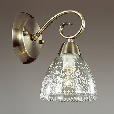 Светильник Lumion 3470/1W Светильник Lumion 3470/1WКлассика<br><br><br>Крепление: Настенное<br>Тип лампы: Накаливани / нергосбережени / светодиодна<br>Тип цокол: E14<br>Количество ламп: 1<br>Ширина, мм: 125<br>MAX мощность ламп, Вт: 40<br>Расстоние от стены, мм: 175<br>Высота, мм: 210