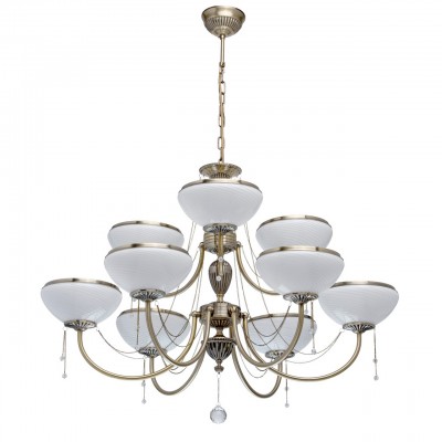 Светильник Mw-light 347019309 Светильник Mw-light 347019309Подвесные<br>347019309 - это По-царски грациозная люстра из коллекции «Фелиция» станет достойным украшением гостиной или любой другой комнаты, оформленной в классическом стиле. Основание из металла цвета античной бронзы подчеркнуто широкими чашами плафонов из глянцевого рифленого стекла. Белый тон дополнен металлической окантовкой в цвет основания, придающей дизайну завершенность. Резные элементы, украшающие центральную часть и розетки светильника, а также декоративные цепочки с хрустальными подвесами придают люстре неповторимое очарование.<br><br>S освещ. до, м2: 27<br>Тип лампы: накаливания / энергосбережения / LED-светодиодная<br>Тип цоколя: E27<br>Количество ламп: 9<br>MAX мощность ламп, Вт: 60<br>Диаметр, мм мм: 900<br>Длина цепи/провода, мм: 280<br>Высота, мм: 1130<br>Цвет арматуры: бронзовый