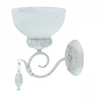 Светильник настенный бра Mw light 347028701 Фелиция Светильник настенный бра Mw light 347028701 ФелицияКлассические<br>Описание модели 347028701: Изящное и грациозное бра из коллекции «Фелиция» наполнит обстановку комнаты величественной красотой. Основание из металла белого цвета дополнено эффектом патинирования в цвет золота. Благодаря такому сочетанию светильник не просто освежит интерьер, но и привнесет в него дух благородной старины. Плафон из алебастрового стекла классической формы также навевает мысли об античных временах, а живописный декор в виде подвеса из искусственного каучука, окрашенного в цвет основания, и резных элементов подчеркнет утонченную технику исполнения светильника.<br><br>S освещ. до, м2: 2<br>Тип лампы: накаливания / энергосбережения / LED-светодиодная<br>Тип цоколя: E27<br>Количество ламп: 1<br>Ширина, мм: 180<br>MAX мощность ламп, Вт: 60<br>Длина, мм: 250<br>Высота, мм: 280<br>Цвет арматуры: белый с золотистой патиной