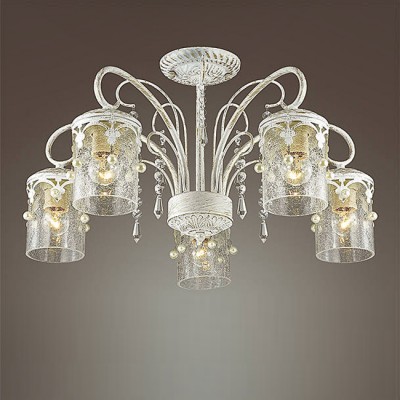Светильник Lumion 3481/5C Светильник Lumion 3481/5CПотолочные<br>Элегантная, легкая серия Tibo в белом цвете с золотой патиной будет смотреться изящно и стильно в любом интерьере. Металлические декоры в готическом стиле в сочетании с толстым стеклом создают атмосферу легкости и торжественности.<br><br>Установка на натяжной потолок: Да<br>S освещ. до, м2: 15<br>Крепление: Потолочное<br>Тип лампы: Накаливания / энергосбережения / светодиодная<br>Тип цоколя: E14<br>Количество ламп: 5<br>Диаметр, мм мм: 530<br>Высота, мм: 310<br>MAX мощность ламп, Вт: 60