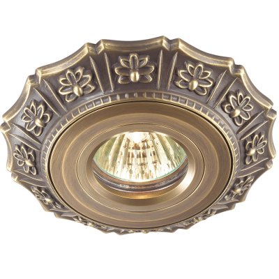 Novotech VINTAGE 369933 Встраиваемый светильник Novotech VINTAGE 369933 Встраиваемый светильникКруглые<br>Декоративный встраиваемый светильник модели Novotech 369933 из серии VINTAGE отличается следующим качеством: Светильник сделан из алюминиевого литья. Это сплав, основными достоинствами которого являются — устойчивость к практически всем видам негативного воздействия окружающей среды, коррозии, небольшой вес, по сравнению с другими видами металла и экологическая безопасность материала.<br><br>Тип лампы: галогенная<br>Тип цоколя: GU5.3 (MR16)<br>MAX мощность ламп, Вт: 50<br>Диаметр, мм мм: 120<br>Диаметр врезного отверстия, мм: 90