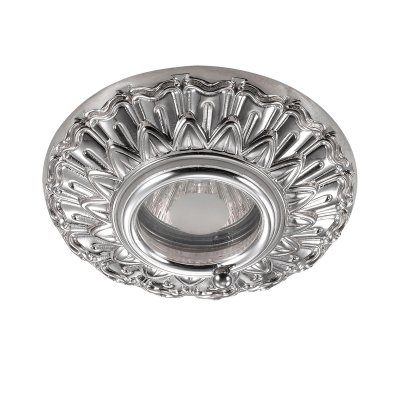 Novotech DAISY 370050 Встраиваемый светильник Novotech DAISY 370050 Встраиваемый светильникКруглые<br>Встраиваемый светильник модели Novotech 370050 из серии DAISY отличается следующим качеством: Светильник сделан из меди. Такой светильник придаст класс и элегантность вашему дому, будет выглядеть необычайно эффектно и модно, а богатое свечение меди добавит в интерьер ощущение тепла и уюта. С давних пор изделия из меди используются для украшения жилища, так как медь высоко ценилась за свои уникальные качества. В наше время они вновь обретают популярность. Биоэнергетики и медики утверждают, что медные изделия способны очистить окружающее пространство и даже оздоровить человека.<br><br>S освещ. до, м2: 3<br>Тип лампы: галогенная/LED<br>Тип цоколя: GU5.3 (MR16)<br>Количество ламп: 1<br>MAX мощность ламп, Вт: 50<br>Диаметр, мм мм: 110<br>Диаметр врезного отверстия, мм: 70<br>Высота, мм: 10<br>Цвет арматуры: серебристый