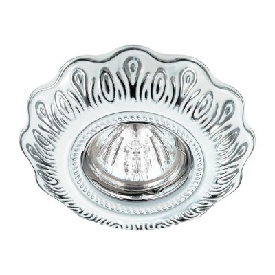 Novotech FORZA 370318 Встраиваемый светильник Novotech FORZA 370318 Встраиваемый светильникКруглые<br>Встраиваемые светильники – популярное осветительное оборудование, которое можно использовать в качестве основного источника или в дополнение к люстре. Они позволяют создать нужную атмосферу атмосферу и привнести в интерьер уют и комфорт. Интернет-магазин «Светодом» предлагает стильный встраиваемый светильник Novotech 370318. Данная модель достаточно универсальна, поэтому подойдет практически под любой интерьер. Перед покупкой не забудьте ознакомиться с техническими параметрами, чтобы узнать тип цоколя, площадь освещения и другие важные характеристики. Приобрести встраиваемый светильник Novotech 370318 в нашем онлайн-магазине Вы можете либо с помощью «Корзины», либо по контактным номерам. Мы развозим заказы по Москве, Екатеринбургу и остальным российским городам.<br><br>Тип лампы: галогенная/LED<br>Тип цоколя: GX5.3<br>MAX мощность ламп, Вт: 50<br>Диаметр, мм мм: 120<br>Диаметр врезного отверстия, мм: 60