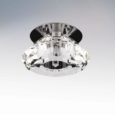 Lightstar ROSE 4030 Светильник Lightstar ROSE 4030 СветильникХрустальные<br>Встраиваемые светильники – популярное осветительное оборудование, которое можно использовать в качестве основного источника или в дополнение к люстре. Они позволяют создать нужную атмосферу атмосферу и привнести в интерьер уют и комфорт. Интернет-магазин «Светодом» предлагает стильный встраиваемый светильник Lightstar 4030. Данная модель достаточно универсальна, поэтому подойдет практически под любой интерьер. Перед покупкой не забудьте ознакомиться с техническими параметрами, чтобы узнать тип цоколя, площадь освещения и другие важные характеристики. Приобрести встраиваемый светильник Lightstar 4030 в нашем онлайн-магазине Вы можете либо с помощью «Корзины», либо по контактным номерам. Мы развозим заказы по Москве, Екатеринбургу и остальным российским городам.<br><br>Тип лампы: галогенная/LED<br>Тип цоколя: GU5.3<br>Диаметр, мм мм: 80<br>Диаметр врезного отверстия, мм: 55<br>Высота, мм: 60<br>Цвет арматуры: серебристый