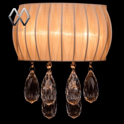 Светильник настенный бра Mw light 465022603 Жаклин Светильник настенный бра Mw light 465022603 ЖаклинХрустальные<br>Описание модели 465022603: Искристость органзы и радужность хрусталя! Всё сияет и переливается радужными бликами от яркого света светильника из коллекции Жаклин. Гроздья декоративных хрустальных подвесок играют своими точёными гранями. Они создают основу оформления гламурного светильника. Объёмный каркас абажура с органзой нежно-ванильного цвета прекрасно завершает образ светильника Жаклин, который выглядит как драгоценное изделие из чистого золота.<br><br>S освещ. до, м2: 4<br>Тип лампы: галогенная<br>Тип цоколя: G4<br>Ширина, мм: 160<br>MAX мощность ламп, Вт: 20<br>Длина, мм: 260<br>Расстояние от стены, мм: 160<br>Высота, мм: 300<br>Общая мощность, Вт: 20
