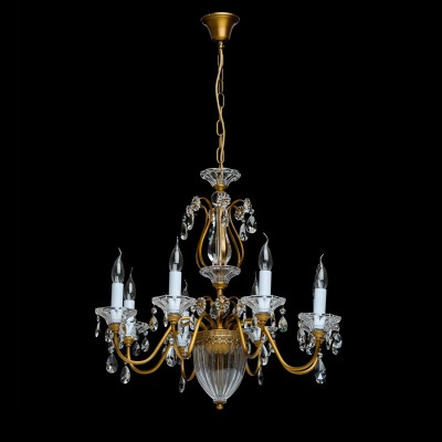 Люстра Chiaro 482010308 Селена Люстра Chiaro 482010308 СеленаПодвесные<br>Описание модели 482010308: Свою нотку индивидуальности в конструкцию светильника из коллекции Селена привносит очертание стеклянного плафона с рельефной декоративной поверхностью, который словно парит в воздухе. Мягко изогнутые линии металлической арматуры из ценной латуни формируют элегантное основание, на котором крепятся подвески из прозрачного хрусталя. Хрустальные бусы окольцовывают светильник и лучезарно переливаются сияющими гранями!<br><br>Установка на натяжной потолок: Да<br>S освещ. до, м2: 24<br>Крепление: Крюк<br>Тип лампы: накаливания / энергосбережения / LED-светодиодная<br>Тип цоколя: E14<br>Количество ламп: 8<br>MAX мощность ламп, Вт: 40<br>Диаметр, мм мм: 650<br>Длина цепи/провода, мм: 350<br>Высота, мм: 1000
