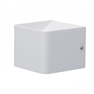 Светильник Mw-light 492023101 Светильник Mw-light 492023101Хай-тек<br><br><br>Тип лампы: LED<br>Тип цоколя: LED<br>Ширина, мм: 80<br>MAX мощность ламп, Вт: 5<br>Длина, мм: 100<br>Высота, мм: 100