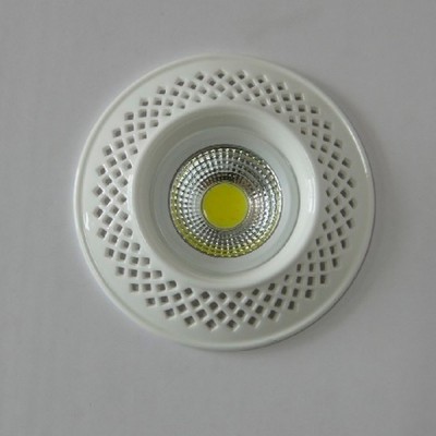 Светильник Mw-light 637015301 Светильник Mw-light 637015301Круглые LED<br>Встраиваемые светильники – популярное осветительное оборудование, которое можно использовать в качестве основного источника или в дополнение к люстре. Они позволяют создать нужную атмосферу атмосферу и привнести в интерьер уют и комфорт. Интернет-магазин «Светодом» предлагает стильный встраиваемый светильник Mw-light 637015301. Данная модель достаточно универсальна, поэтому подойдет практически под любой интерьер. Перед покупкой не забудьте ознакомиться с техническими параметрами, чтобы узнать тип цоколя, площадь освещения и другие важные характеристики. Приобрести встраиваемый светильник Mw-light 637015301 в нашем онлайн-магазине Вы можете либо с помощью «Корзины», либо по контактным номерам. Мы доставляем заказы по Москве, Екатеринбургу и остальным российским городам.<br><br>Тип лампы: LED<br>Тип цоколя: LED<br>MAX мощность ламп, Вт: 5<br>Диаметр, мм мм: 130<br>Высота, мм: 30