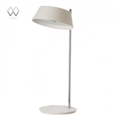 Настольная лампа Mw light 674030601 Ривз Настольная лампа Mw light 674030601 РивзСовременные<br>Описание модели 674030601: Функциональность и минимализм выгодно отличают настольную лампу из коллекции «Ривз». Она выполнена в нейтральных цветовых тонах: металлические основание и плафон матового белого цвета гармонично сочетаются с держателем из металла цвета хрома. Светильник удобен своей технологичностью: плафон оснащен системой спота и легко вращается на 270 градусов. Источники света – светодиоды - закрыты рассеивателем из матированного стекла. Также удобно расположена сенсорная кнопка включения – на верхней части плафона.<br><br>S освещ. до, м2: 3<br>Ширина, мм: 220<br>Диаметр, мм мм: 220<br>Длина, мм: 270<br>Высота, мм: 585