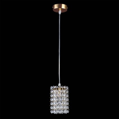Lightstar CRISTALLO 795312 Светильник подвесной Lightstar CRISTALLO 795312 Светильник подвеснойОдиночные<br>Подвесной светильник – это универсальный вариант, подходящий для любой комнаты. Сегодня производители предлагают огромный выбор таких моделей по самым разным ценам. В каталоге интернет-магазина «Светодом» мы собрали большое количество интересных и оригинальных светильников по выгодной стоимости. Вы можете приобрести их в Москве, Екатеринбурге и любом другом городе России. Подвесной светильник Lightstar 795312 сразу же привлечет внимание Ваших гостей благодаря стильному исполнению. Благородный дизайн позволит использовать эту модель практически в любом интерьере. Она обеспечит достаточно света и при этом легко монтируется. Чтобы купить подвесной светильник Lightstar 795312, воспользуйтесь формой на нашем сайте или позвоните менеджерам интернет-магазина.<br><br>S освещ. до, м2: 3<br>Тип лампы: галогенная / LED-светодиодная<br>Тип цоколя: G9<br>Количество ламп: 1<br>MAX мощность ламп, Вт: 60<br>Диаметр, мм мм: 100<br>Размеры: D100 H200-1200<br>Длина цепи/провода, мм: 200 - 1200<br>Высота, мм: 150<br>Оттенок (цвет): прозрачное<br>Цвет арматуры: золотой