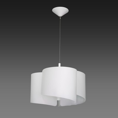 Lightstar PITTORE 811130 Светильник подвесной Lightstar PITTORE 811130 Светильник подвеснойПодвесные<br>Компания «Светодом» предлагает широкий ассортимент люстр от известных производителей. Представленные в нашем каталоге товары выполнены из современных материалов и обладают отличным качеством. Благодаря широкому ассортименту Вы сможете найти у нас люстру под любой интерьер. Мы предлагаем как классические варианты, так и современные модели, отличающиеся лаконичностью и простотой форм. Стильная люстра Lightstar 811130 станет украшением любого дома. Эта модель от известного производителя не оставит равнодушным ценителей красивых и оригинальных предметов интерьера. Люстра Lightstar 811130 обеспечит равномерное распределение света по всей комнате. При выборе обратите внимание на характеристики, позволяющие приобрести наиболее подходящую модель. Купить понравившуюся люстру по доступной цене Вы можете в интернет-магазине «Светодом». Мы предлагаем доставку не только по Москве и Екатеринбурге, но и по всей России.<br><br>Установка на натяжной потолок: Да<br>S освещ. до, м2: 6<br>Крепление: Крюк<br>Тип товара: Светильник подвесной<br>Тип цоколя: E27<br>Количество ламп: 3<br>MAX мощность ламп, Вт: 40<br>Оттенок (цвет): белый