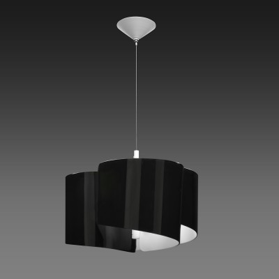 Lightstar PITTORE 811137 Светильник подвесной Lightstar PITTORE 811137 Светильник подвеснойПодвесные<br>Компания «Светодом» предлагает широкий ассортимент люстр от известных производителей. Представленные в нашем каталоге товары выполнены из современных материалов и обладают отличным качеством. Благодаря широкому ассортименту Вы сможете найти у нас люстру под любой интерьер. Мы предлагаем как классические варианты, так и современные модели, отличающиеся лаконичностью и простотой форм. Стильная люстра Lightstar 811137 станет украшением любого дома. Эта модель от известного производителя не оставит равнодушным ценителей красивых и оригинальных предметов интерьера. Люстра Lightstar 811137 обеспечит равномерное распределение света по всей комнате. При выборе обратите внимание на характеристики, позволяющие приобрести наиболее подходящую модель. Купить понравившуюся люстру по доступной цене Вы можете в интернет-магазине «Светодом».<br><br>Установка на натяжной потолок: Да<br>S освещ. до, м2: 6<br>Крепление: Планка<br>Тип цоколя: E27<br>Количество ламп: 3<br>MAX мощность ламп, Вт: 40<br>Оттенок (цвет): черный+белый