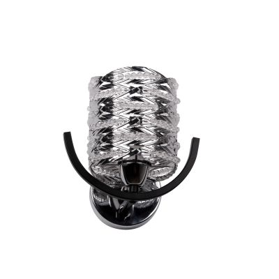 Светильник бра Colosseo 81605/1W Светильник бра Colosseo 81605/1WХай-тек<br>Дополнить современный стиль интерьера, сделать световой акцент на части стены, подчеркнуть архитектурные особенности, выделить картину или зеркало Вам помогут настенные бра серии 81605/1W итальянской фирмы Colosseo. Они компактны, обладают оригинальной формой и модными оттенками «венге» в сочетании с «хромом». Рекомендуем использовать светильники в комплекте из нескольких экземпляров и люстрой для создания более гармоничного и «профессионального» интерьера.<br><br>S освещ. до, м2: 4<br>Крепление: настенное<br>Тип лампы: накаливания / энергосбережения / LED-светодиодная<br>Тип цоколя: E14<br>Количество ламп: 1<br>Ширина, мм: 200<br>MAX мощность ламп, Вт: 60<br>Длина, мм: 200<br>Высота, мм: 200<br>Цвет арматуры: черный