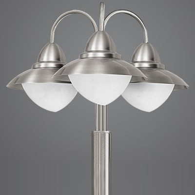 Eglo SIDNEY 83971 светильник уличный Eglo SIDNEY 83971 светильник уличныйБольшие фонари<br>Парковые светильники EGLO SIDNEY (IP44) — светильники для наружного освещения. Степень защиты IP44 — защита от твердых тел gt 1 мм, защита от капель и брызг. В серию входит настенный светильник 2 с датчиком движения. Плафоны из высококачественного прозрачного стекла, арматура из нержавеющей стали. Светильники рассчитаны на обычную лампу E27 60W max. Цвет: нержавеющая сталь (stainless steel).<br><br>Тип цоколя: E27<br>MAX мощность ламп, Вт: 3X60<br>Диаметр, мм мм: 600<br>Размеры основания, мм: 200<br>Высота, мм: 2200<br>Оттенок (цвет): белый<br>Цвет арматуры: серебристый<br>Общая мощность, Вт: 2