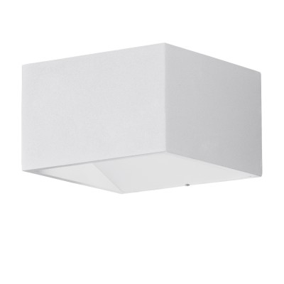 Eglo MONFERO 95101 Уличный светодиодный настенный светильник Eglo MONFERO 95101 Уличный светодиодный настенный светильникНастенные<br>Обеспечение качественного уличного освещения – важная задача для владельцев коттеджей. Компания «Светодом» предлагает современные светильники, которые порадуют Вас отличным исполнением. В нашем каталоге представлена продукция известных производителей, пользующихся популярностью благодаря высокому качеству выпускаемых товаров. Уличный светильник Eglo 95101 не просто обеспечит качественное освещение, но и станет украшением Вашего участка. Модель выполнена из современных материалов и имеет влагозащитный корпус, благодаря которому ей не страшны осадки. Купить уличный светильник Eglo 95101, представленный в нашем каталоге, можно с помощью онлайн-формы для заказа. Чтобы задать имеющиеся вопросы, звоните нам по указанным телефонам.<br><br>Цветовая t, К: 3000<br>Тип цоколя: LED - светодиодная<br>Ширина, мм: 130<br>MAX мощность ламп, Вт: 7W<br>Длина, мм: 130<br>Высота, мм: 80<br>Цвет арматуры: белый